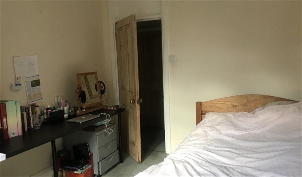 Room To Rent In Avonmore Road Hammersmith 2 Bedroom Property For Rent In West Room To Rent In Avonmore Road Hammersmith 2 Bedroom Property For Rent In West
