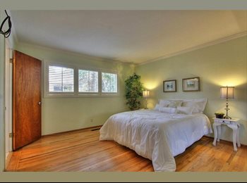 EasyRoommate US - Home sharing with private room, Burbank - $1,200 pm