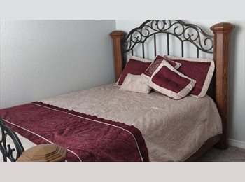 EasyRoommate US - Furnished Bedroom w/walk-in closet, Black Forest - $800 pm