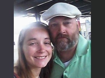 EasyRoommate US - Robert - 48 - Everett