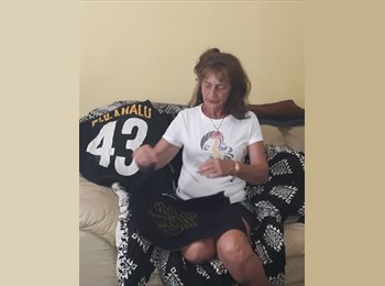 EasyRoommate US - Deborah  - 60 - New Orleans