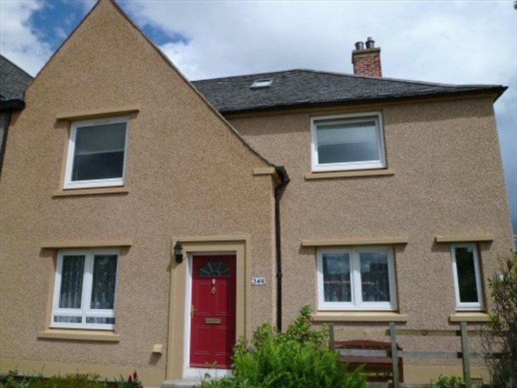 Room to rent in Broomhouse Road, Edinburgh Students Only