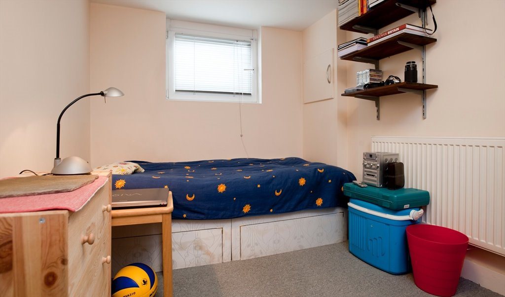 Room to rent in Chatsworth Road, Harehills Quality, affordable