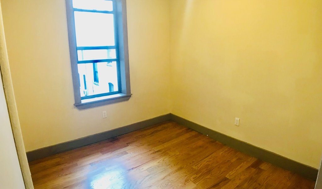 Room For In Saint Marks Avenue Brooklyn Gorgeous High Room For In Saint Marks Avenue Brooklyn Gorgeous High Ceilings