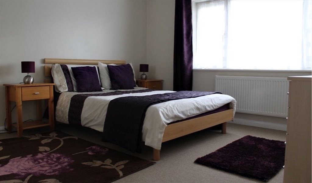 Room To Rent In Angel Close Milton Keynes Large Double Room Ensuite Double Mk15 511