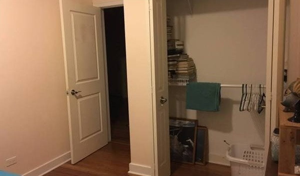 Room For Rent In West B Street Core Columbia Am Offering A 2 Bedroom Apartment To Share 600