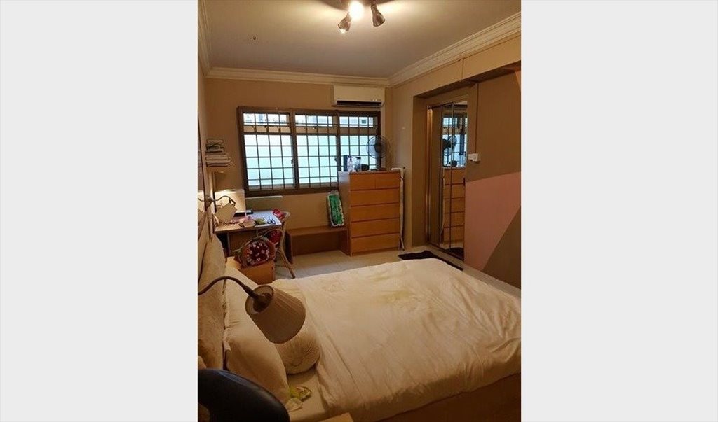 Room For Rent In Pasir Ris Street 21 Pasir Ris Huge Master Bedroom 800