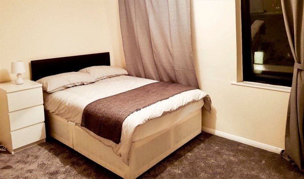 Room To Rent In Spenlow Close Portsmouth Double Rooms In A Stunning Professional House 400