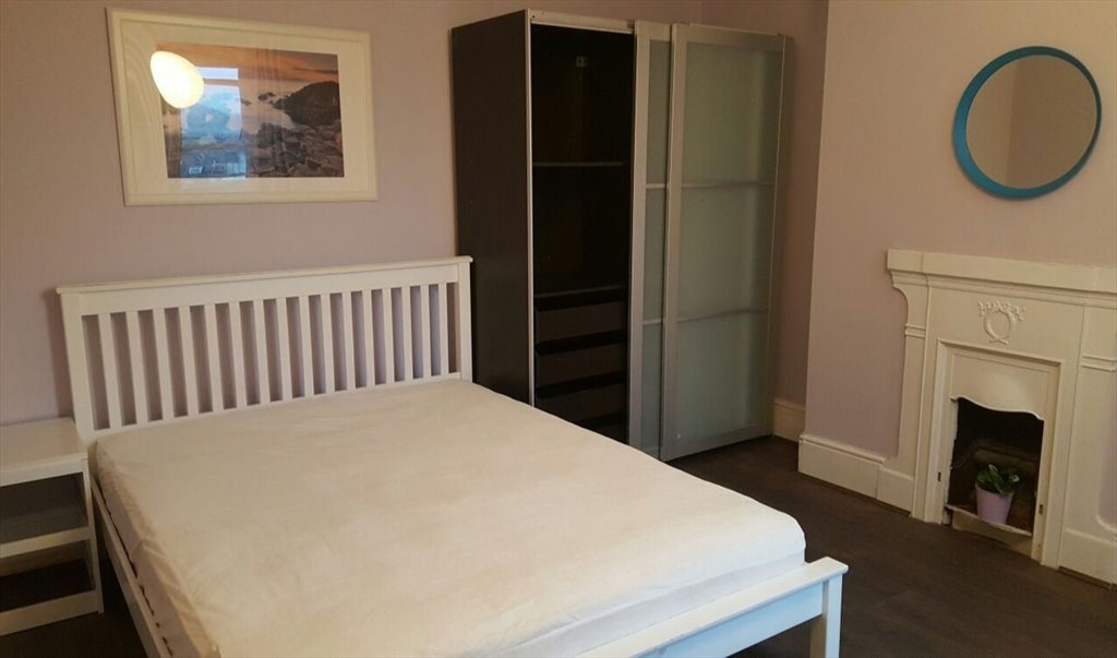 Room To Rent In High Town Road Luton Fantastic Double Room In Luton 450