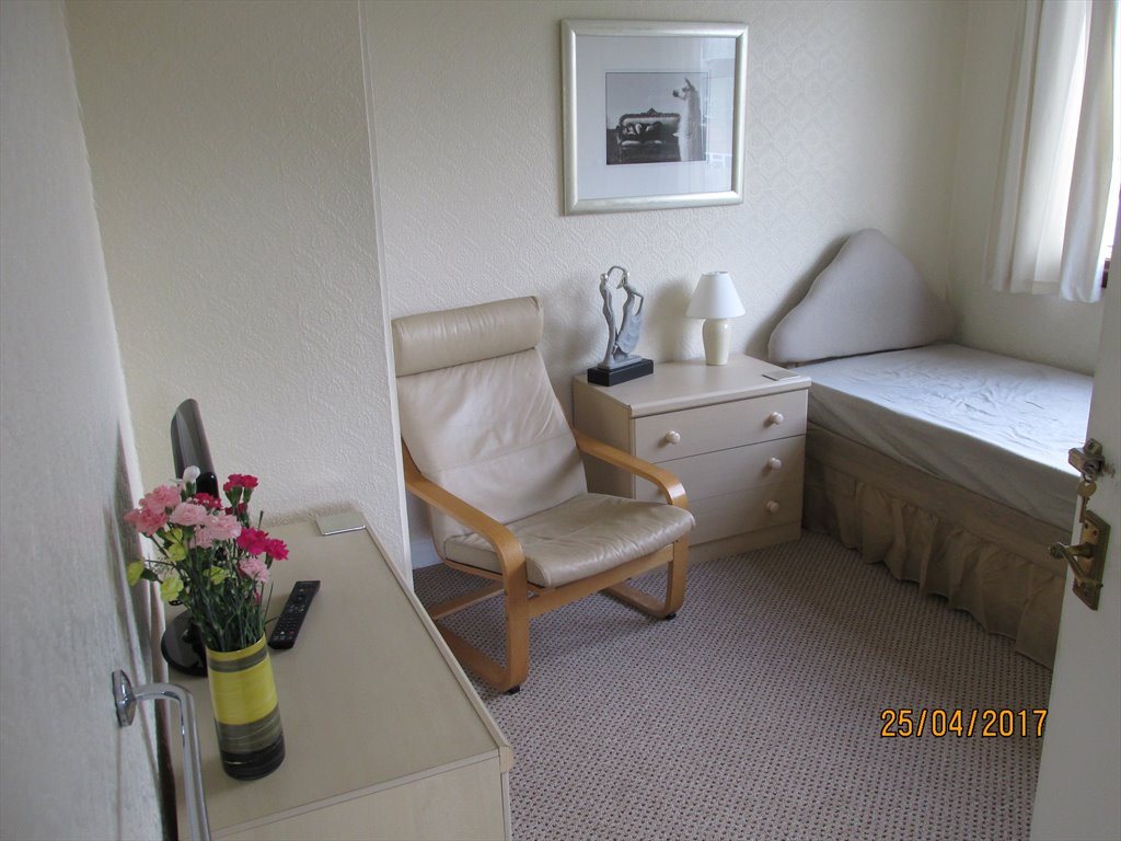 Room to rent in Birch Grove, Wellesbourne Single bedsit room to let