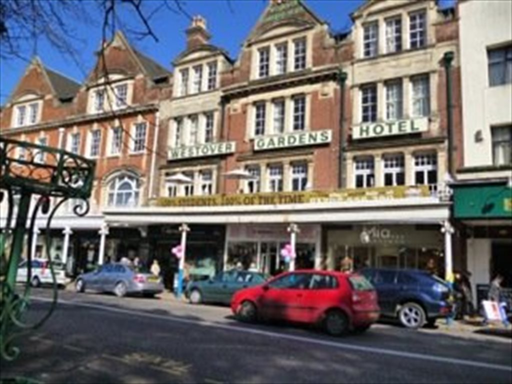 Room to rent in Westover Road, Bournemouth Friendly Student Halls in
