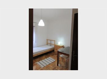 Roomgo PT - Quarto Mobilado em Coimbra‏ / Furnished room in Coimbra, Coimbra - 110 € Por mês