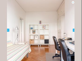 Roomgo PT - T - 1 ENTRECAMPOS IKEA SOLUTIONS SUNNY APARTMENT, Lisboa - 1 200 € Por mês