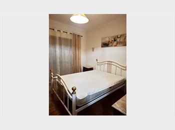 Roomgo PT - Alugo Quarto em Torres Novas, Portugal - 180 € Por mês