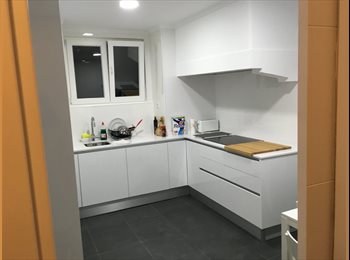 Roomgo PT - Quarto Grande/Large Room, Lisboa - 550 € Por mês