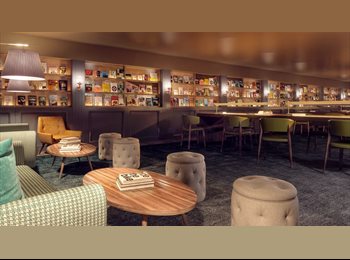 Roomgo PT - Standard Ensuite - Two Bed Apartment in Student Residence , Lisboa - 587 € Por mês