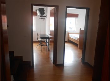 Roomgo PT - 1 quarto em moradia  Benfica 330€ incl. despesas, Lisboa - 260 € Por mês