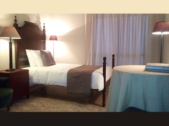 Roomgo PT - Quarto Mobilado - Montijo - Bem Localizado, Lisboa - 330 € Por mês