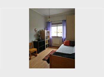 Roomgo PT - Alugo quarto a menina, Porto - 350 € Por mês