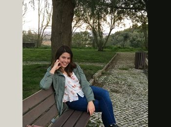 Roomgo PT - Carolina - 22 - Santarém