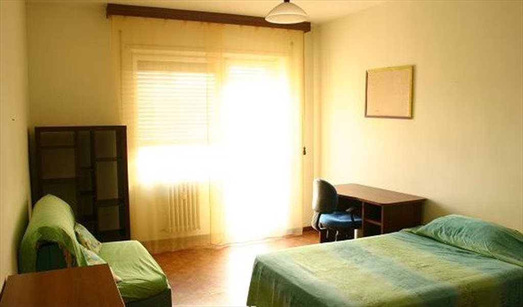 Stanze e Posti Letto in Affitto Via Ponzio Cominio, Roma STANZA TUSCOLANA LUCIO SESTIO Roomgo Stanze e Posti Letto in Affitto Via Ponzio Cominio, Roma STANZA TUSCOLANA LUCIO SESTIO Roomgo