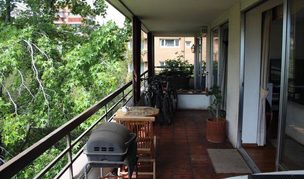 Pieza en arriendo en Las Hortensias, Providencia - Se ofrece amplio