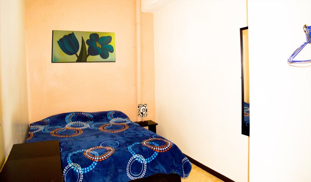 EXCELENTES HABITACIONES AMUEBLADAS (SERVICIOS INCLUIDOS) - Enrico