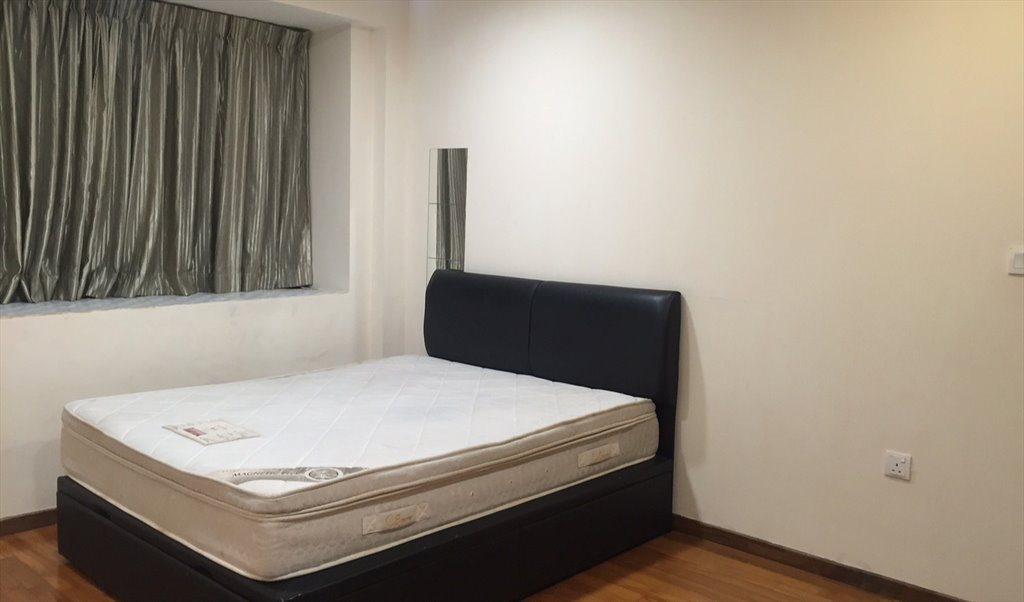 Room For Rent In Mountbatten Road Singapore No Owner Staying Master Room For Rent Aircon Wifi 1600