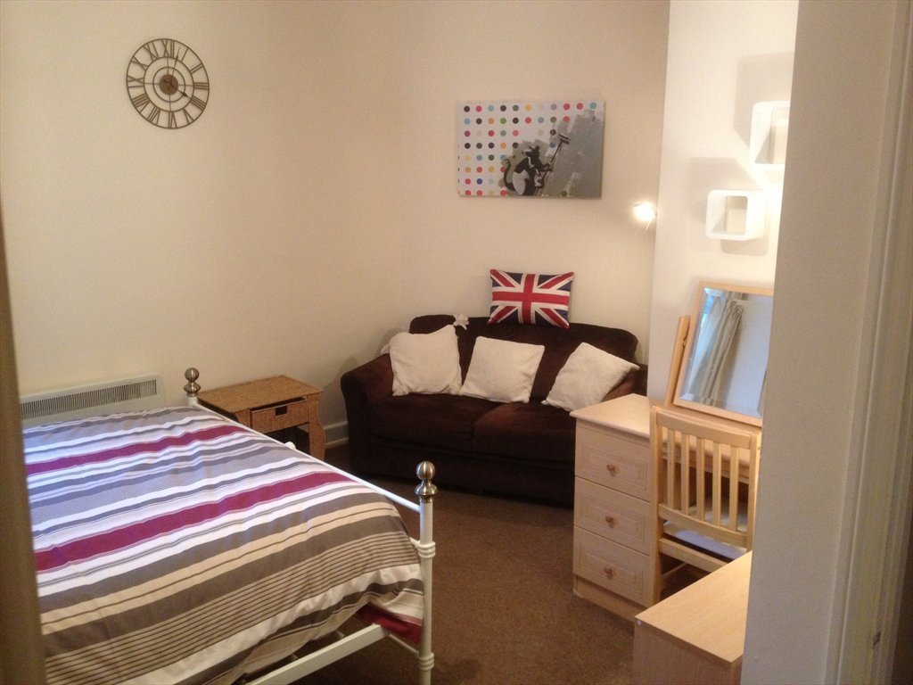 Room To Rent In Portswood Road Southampton 1 Large Double Bedsits 550