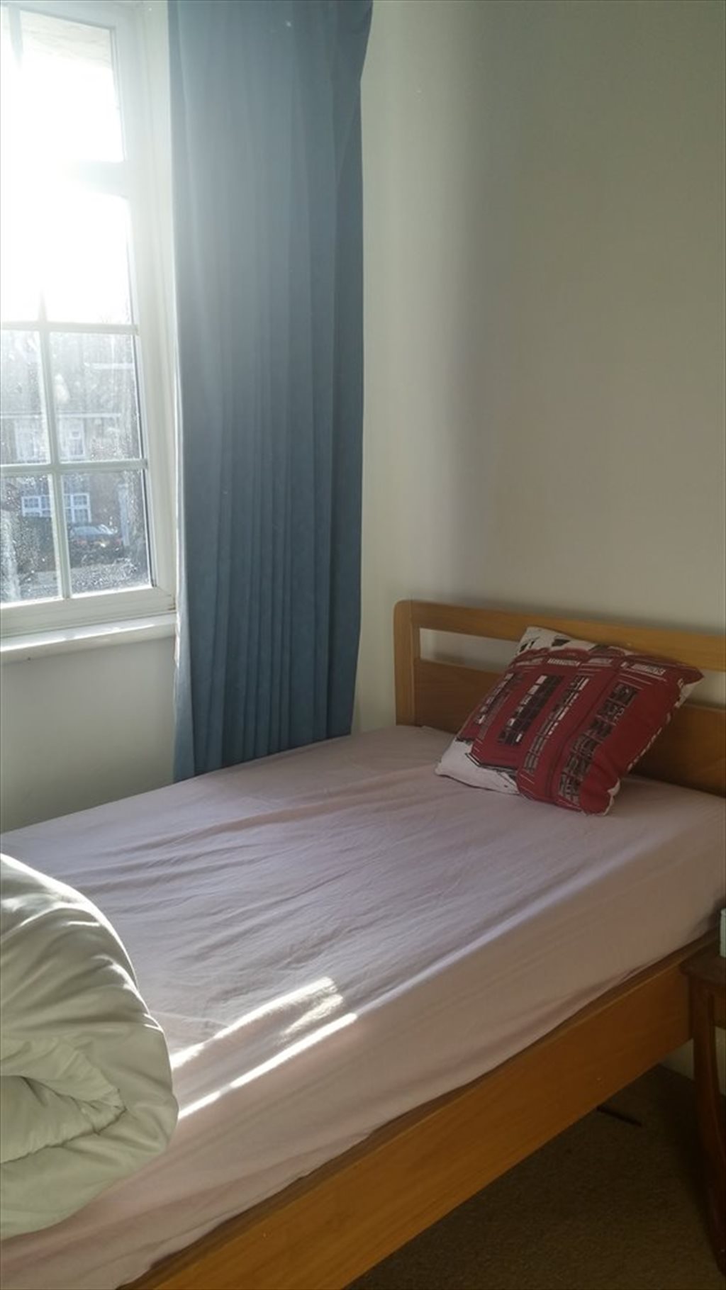 Room To Rent In Sunley Gardens Perivale Single Room To Let Next To Ealing Broadway 350