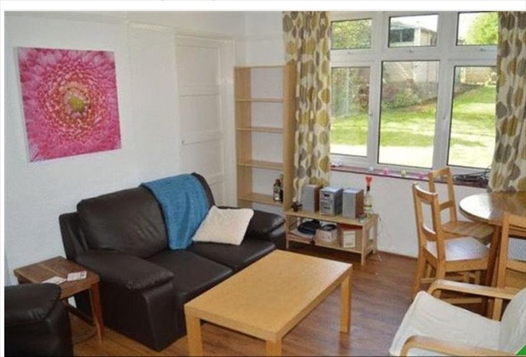 Room to rent in Rupert Brooke Road, Loughborough Allinclusive Double