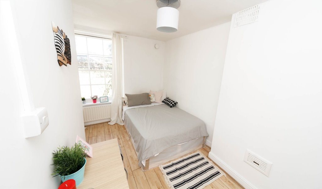 Room To Rent In Balham Grove London A Bright Double Room In Balham With Garden 780