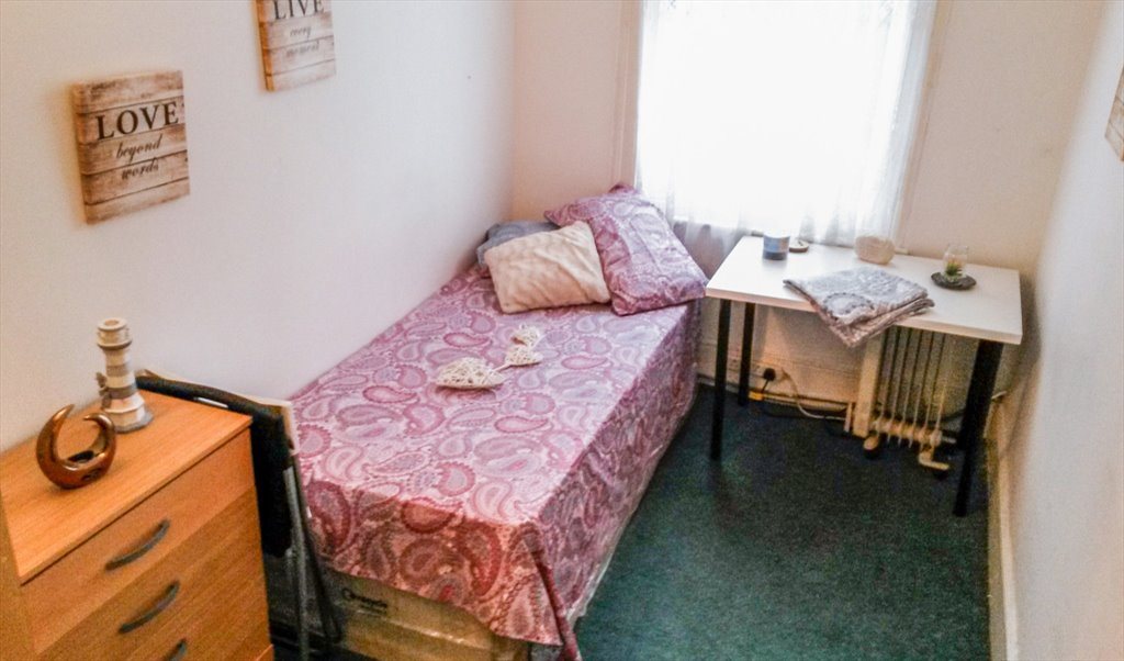 Room To Rent In Upper Clapton Road London Single Room Available In Hackney 628