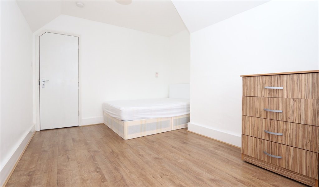 Room To Rent In Trundley S Road London Nice Room For Two In South With Garden For 205 A Week 888