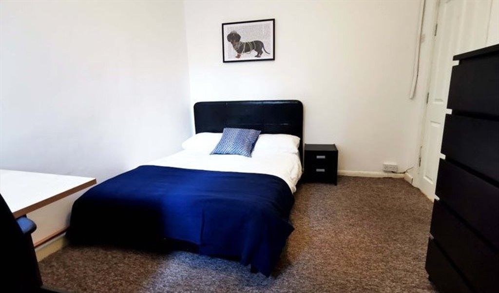 Room To Rent In Stafford Road Southampton A Brand New Professional Houseshare Double Rooms 465