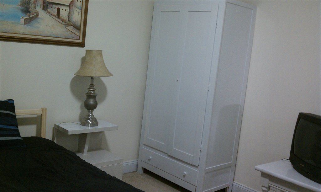 Room for rent in Palmer Road, Dunwoodie Great room available in