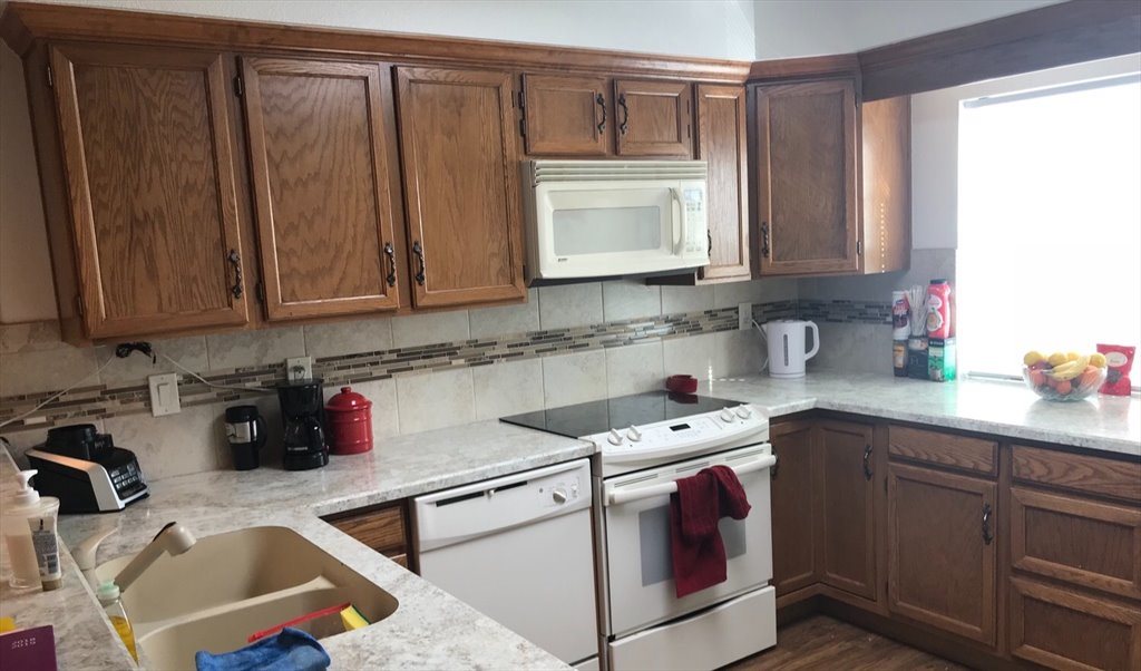 Room For Rent In South Hannibal Court Horseshoe Park Looking For Roommate Aurora Co 1000