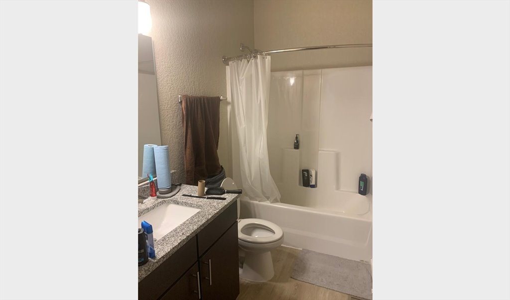 Room For Rent In Magnolia Circle Lawrence Room For Sublet 682