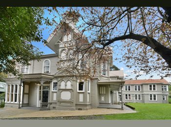  NZ - Freshly renovated rooms available, Dunedin - $175 pw