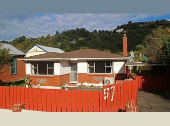  NZ - Furnished room available in lovely home!, Dunedin - $140 pw