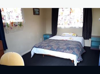  NZ - City central sleep out, fully furnished, utilities included, Christchurch - $190 pw