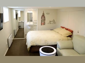  NZ - Quality ensuite living in city, Dunedin - $280 pw