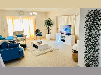  NZ - A huge double bedroom in a beautifully designed spacious house in Westown, NPL, New Plymouth - $190 pw