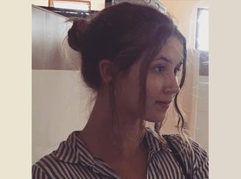  NZ - Jenny - 18 - Dunedin