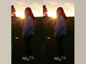  NZ - Monique - 18 - Hamilton