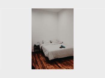 Roomgo PT - R. Pres. Arriaga 29, room E for rent, Lisboa - 320 € Por mês