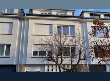Appartager LU - Chambre meublée dans maison à Luxembourg-Merl, Luxembourg - 800 € / Mois
