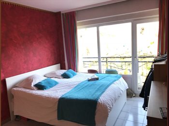 Appartager LU - Belle chambre avec terrasse à 20 min à pied des institutions européennes , Luxembourg - 700 € / Mois