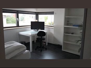 Appartager LU - Chambre avec SDB à louer, Luxembourg - 850 € / Mois