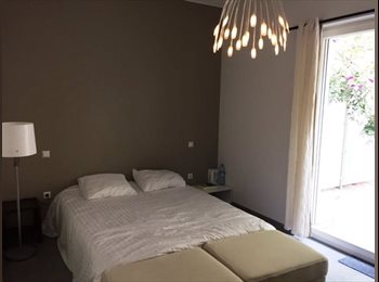 Appartager LU - À partir du 1 Juillet / Room Luxembourg, Clausen, Luxembourg - 1 050 € / Mois